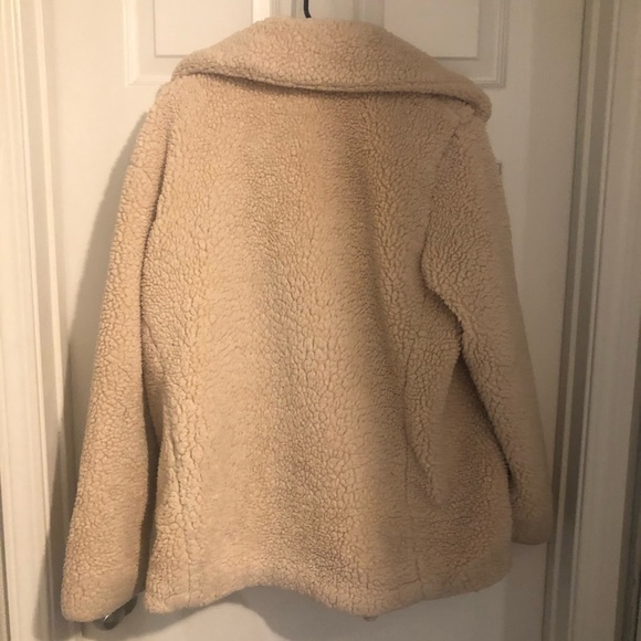 Free People Fluffy Teddy Coat Size Medium - Picture 3 of 3